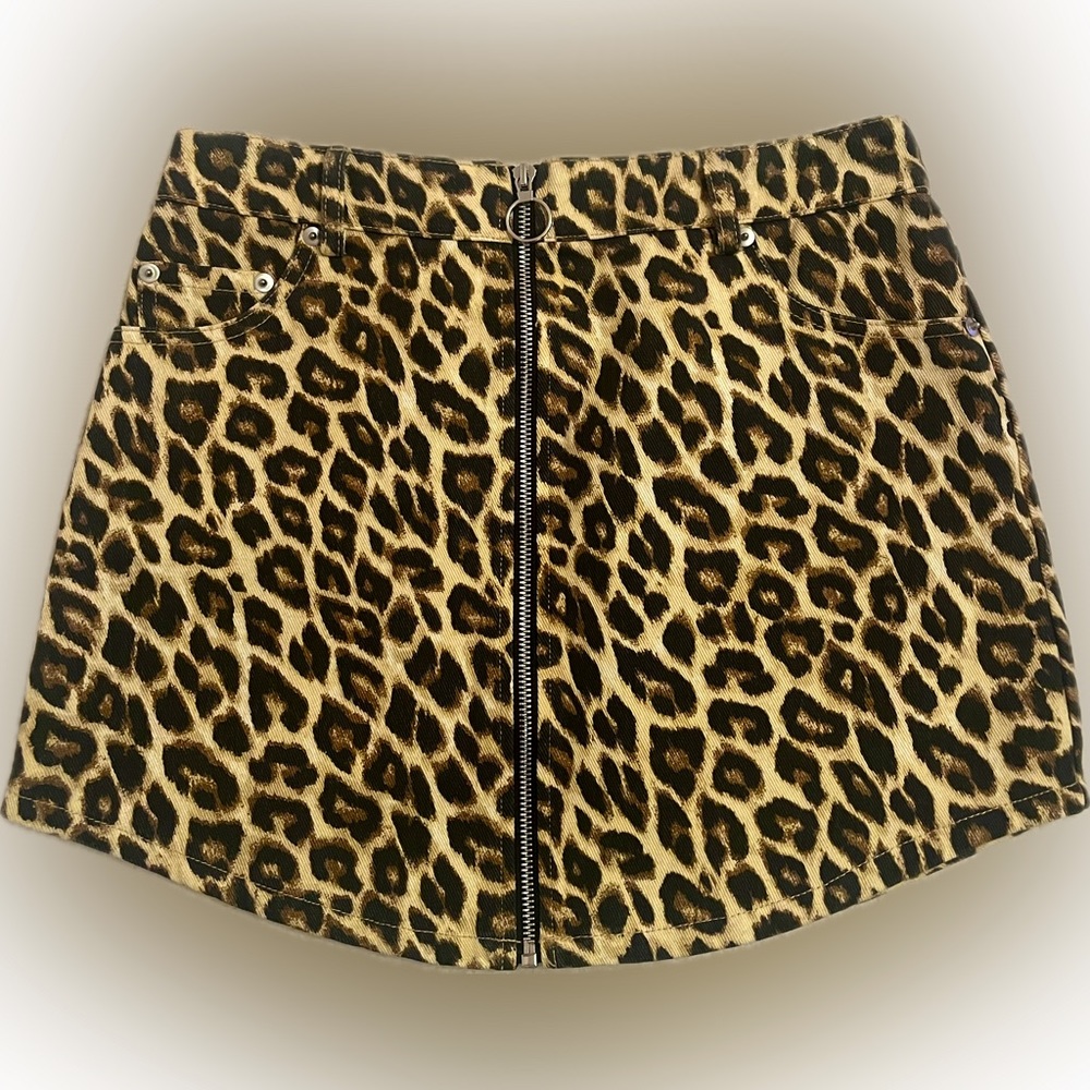 o-ring leopard print skirt